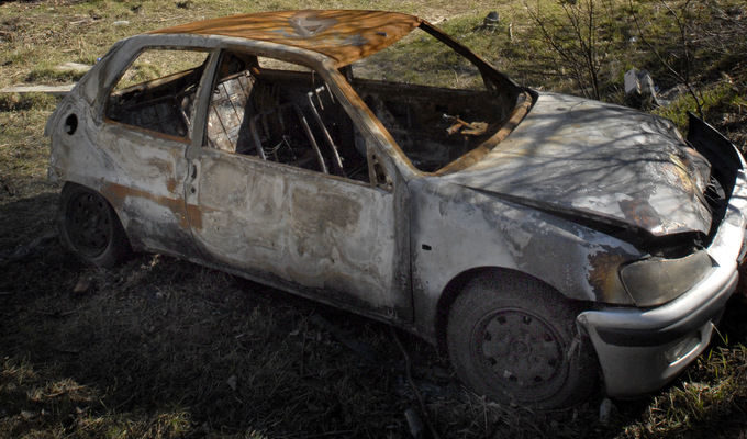 Десет коли бяха запалени за една нощ в квартал "Младост" в София