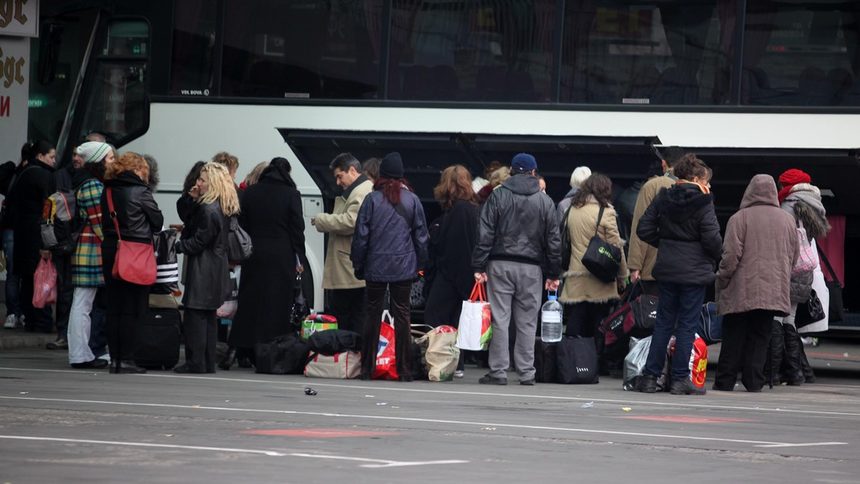Нов автобус ще свързва Перник и София по магистрала "Люлин"
