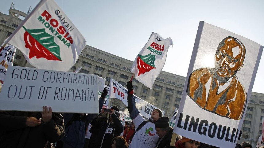 Румънци протестират срещу най-голямата открита златна мина в Европа