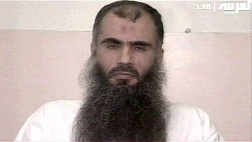 Абу Катада на снимка от 2005 г.
