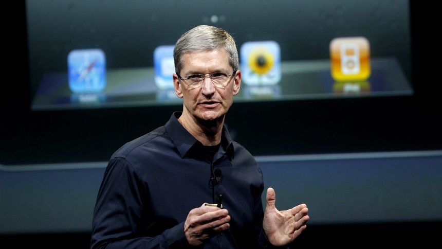 Главният изпълнителен директор на Apple Тим Кук заяви, че работниците по цял свят имат право на сигурна и справедлива работна среда.