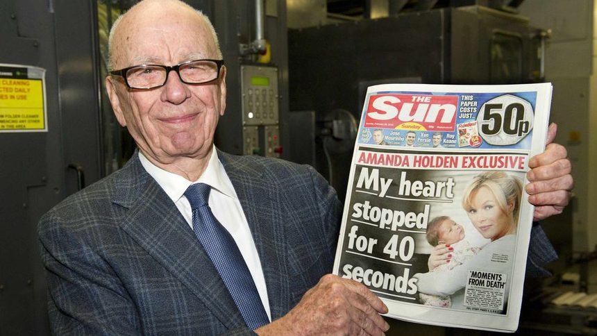 Мърдок пусна неделно издание на таблоида Sun