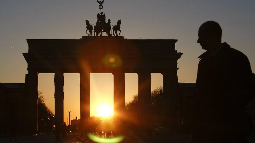Две трети от германците не искат да се спасява Гърция