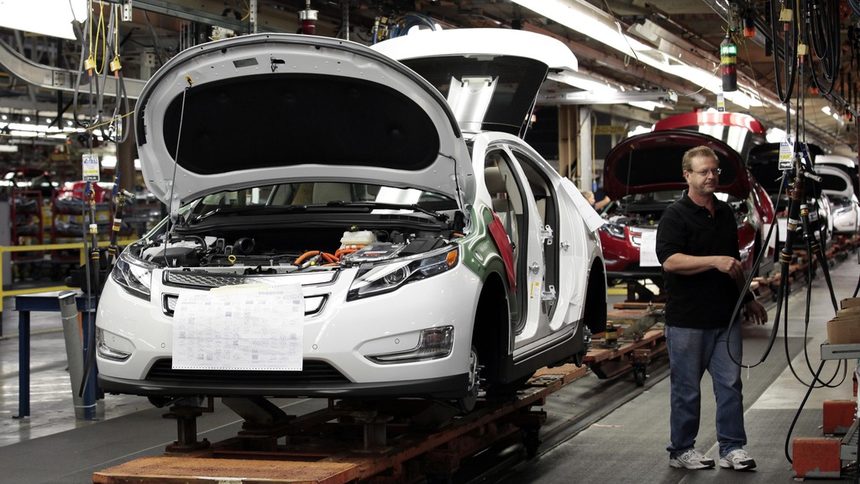 General Motors ще преустанови временно производството на Chevrolet Volt