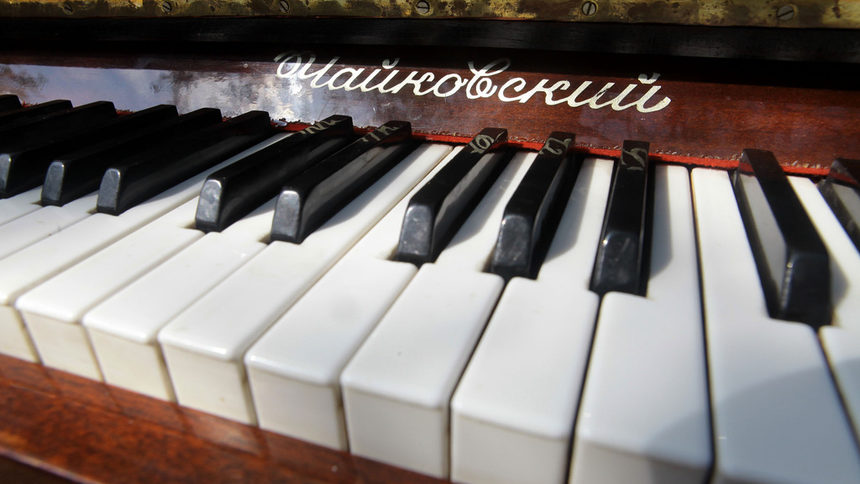 Съдбата на старите пиана – все по-често изхвърляни на боклука