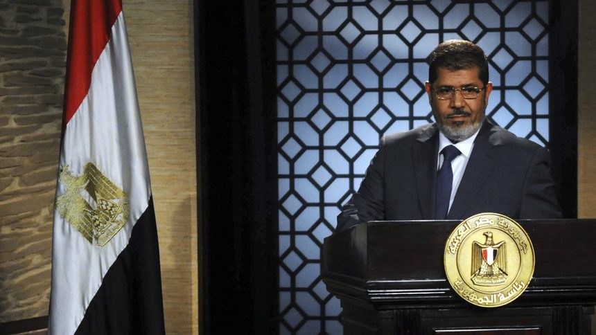 Ислямистът Мохамед Мурси, кандидат на движението "Мюсюлмански братя", стана първият свободно избран президент на страната