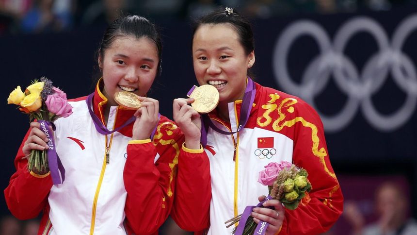 Китай вече има три златни отличия от бадминтона в Лондон