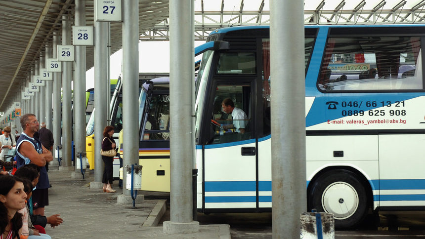 За изгубен багаж на пътник превозвачите да плащат до 1200 евро, предвижда проект