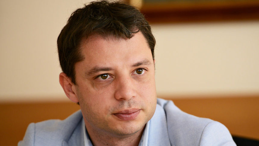 Делян Добрев