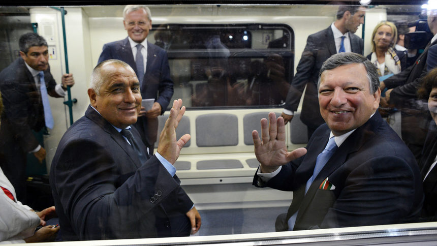 Бойко Борисов и Жозе Мануел Барозу по една и съща линия засега
