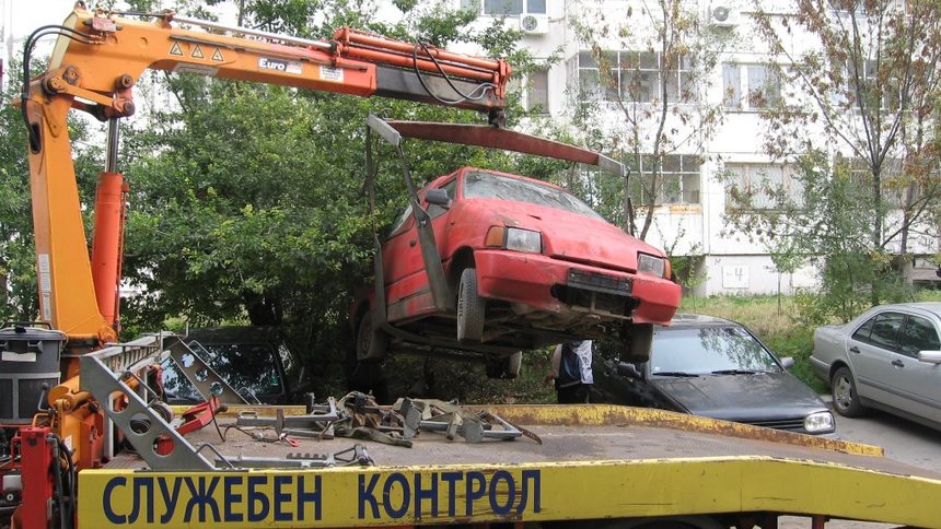 Над 1800 трошки са разчистени за четири години от улиците на Бургас