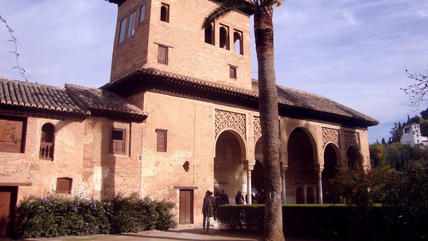 El Partal, строен вероятно от Мухамед III и считан за най-старата постройка сред насридските дворци