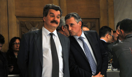 Собственикът на "Левски" Тодор Батков (вляво) се нареди до Силвио Берлускони<br />