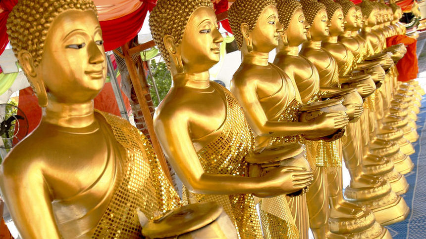 АП: В Иран забраниха статуетки на Буда
