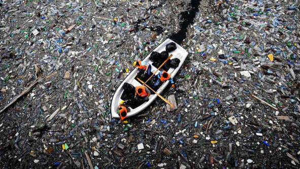 Компанията предвижда да извлича между 2 и 8 тона пластмаса с всяко излизане на кораба.