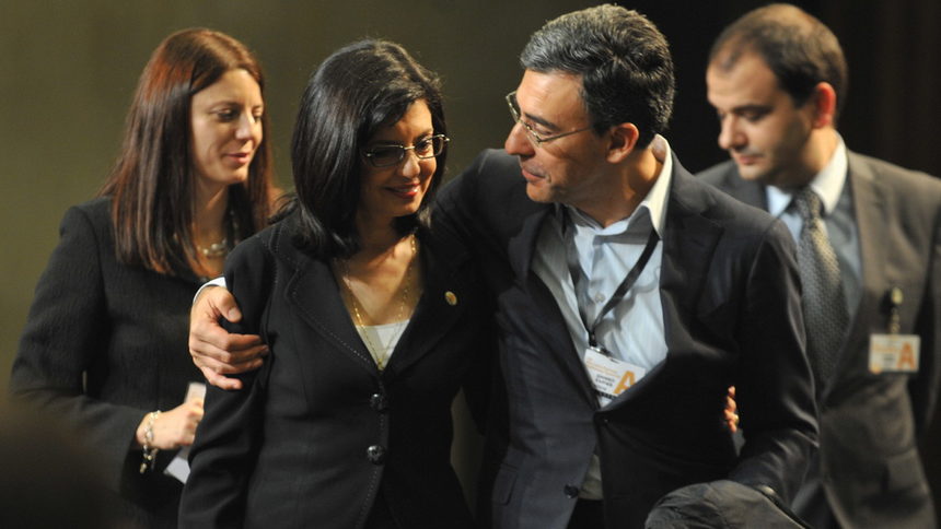 Даниел Вълчев и лидерът на "България за гражданите" Меглена Кунева в нощта след президентските избори през 2011 г., в които Кунева беше кандидат