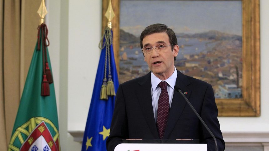 Премиерът на Португалия Педру Пасош Коелю не коментира решението на съда.