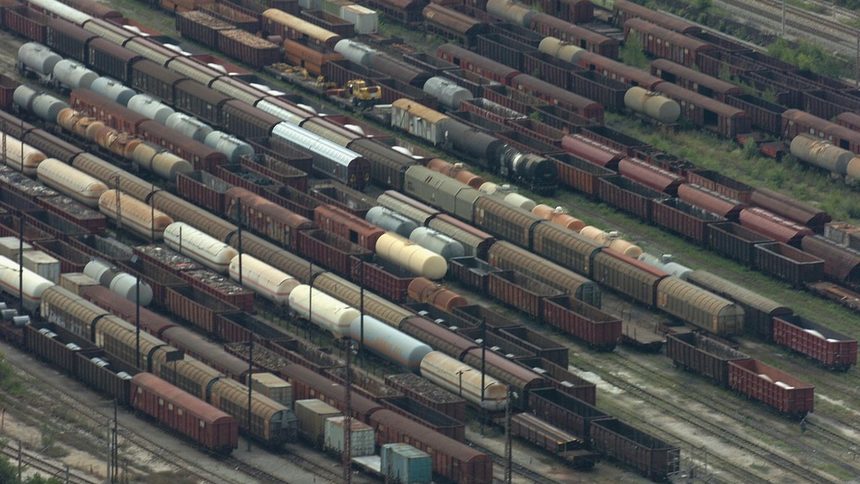 "БДЖ Товарни превози" губи основни клиенти, разчита на Христо Ковачки