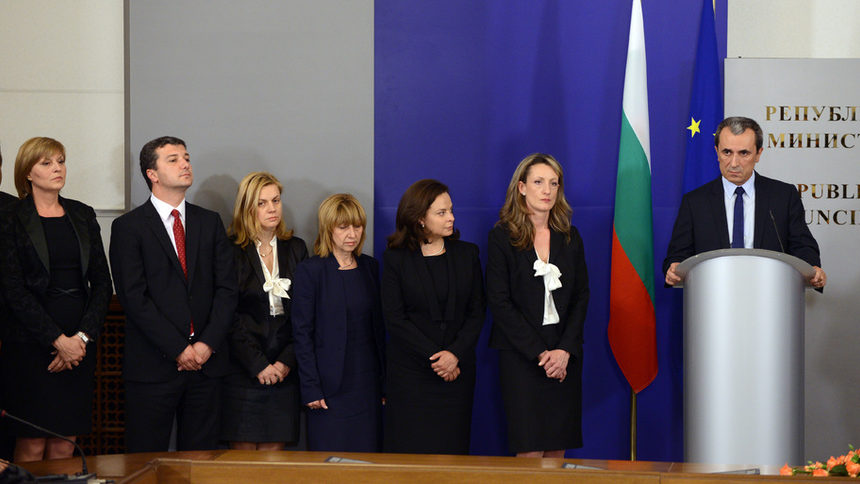 Вчера Орешарски<a href="http://www.dnevnik.bg/bulgaria/2013/05/29/2070381_oresharski_poiska_purvonachalen_tolerans_ot/" target="_blank"> поиска начален толеранс</a> от политическите сили, социалните партньори и гражданските сктруктури като неизменно условие за осъществяване на цялостната си управленска програма.
