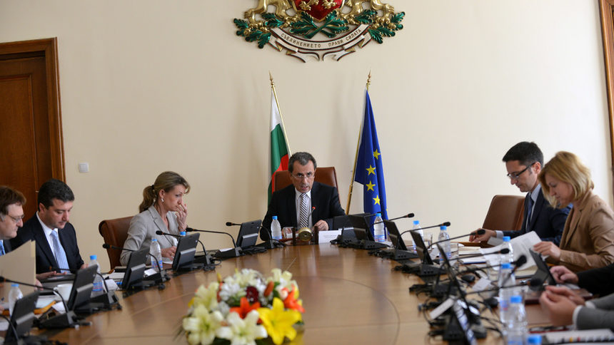 Премиерът и част от министрите на едно от заседанията на Министерски съвет