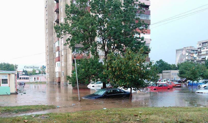 Граждани настояват за отговори за русенския воден колектор