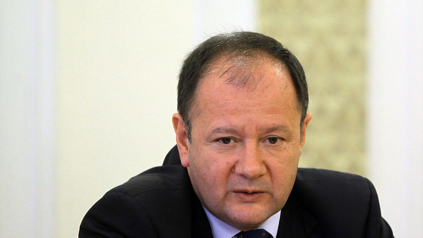 Председателят на парламента Михаил Миков