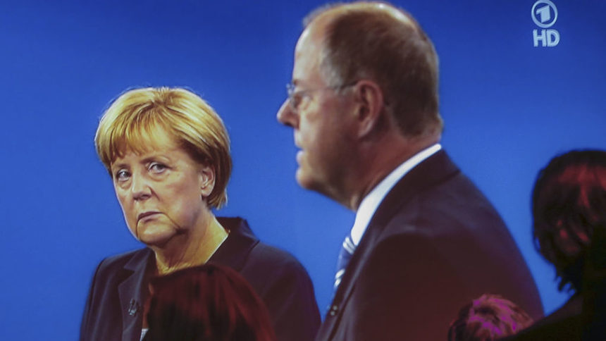 Единственият телевизионен дебат между Ангела Меркел и основния й опонент Пеер Щайнбрюк се състоя тази неделя