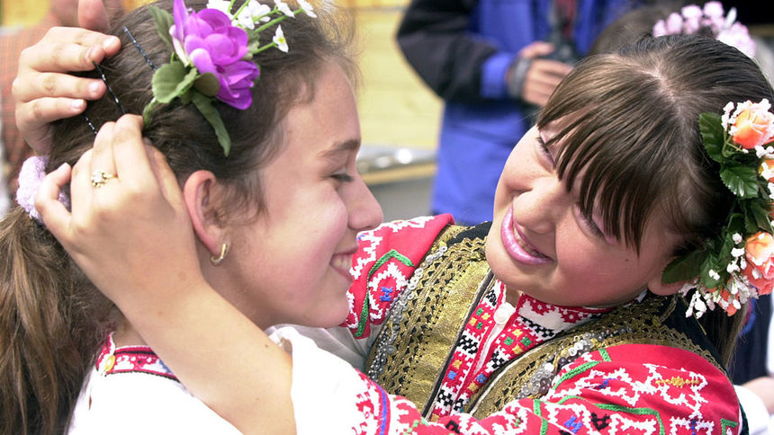 Българско училище в чужбина, или как децата на имигранти разбират, че не са сами
