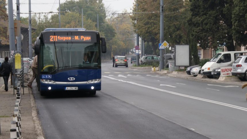 Част от новите автобуси на градския транспорт в Бургас