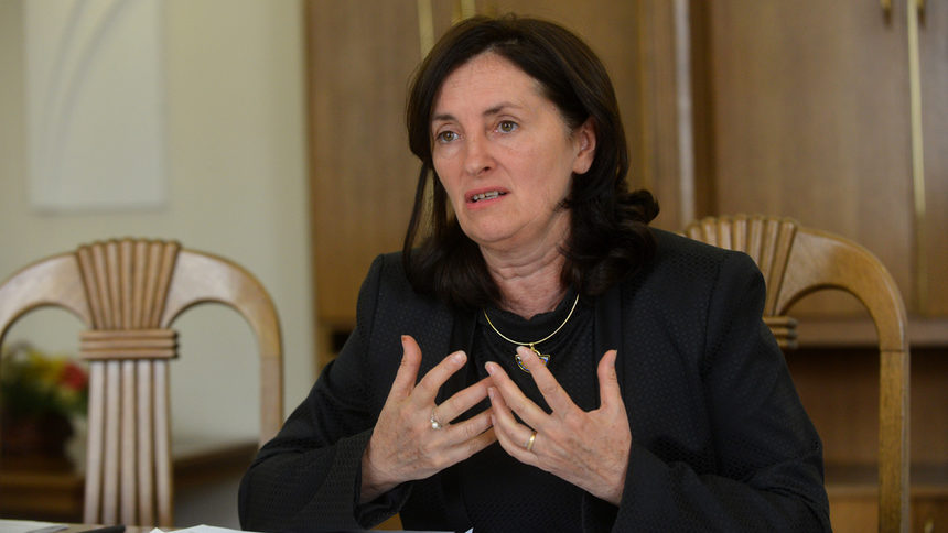 Даниела Бобева