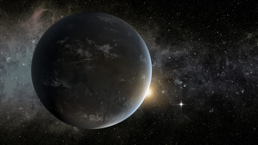 Планетата Kepler-62f е една от по-големите земеподобни планети откривани от телескопа. Нейният размер е приблизително 40% по-голям от този на Земята.