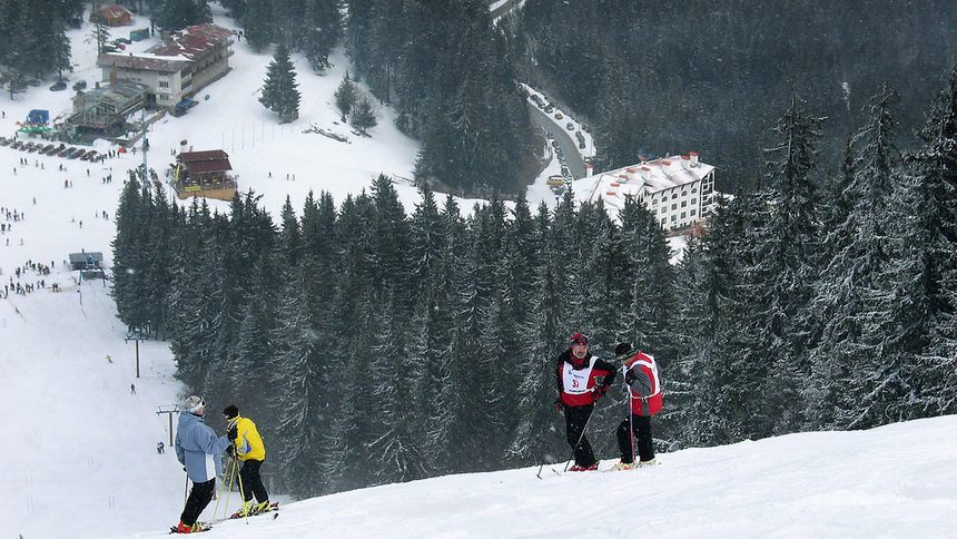 Облекчения за ски инвеститорите предлагат от БСП точно преди оставката