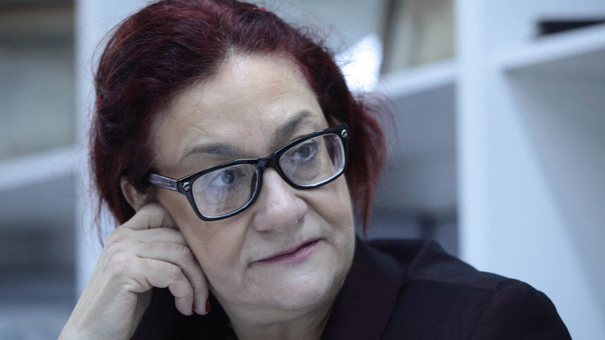 Проф. Евелина Келбечева