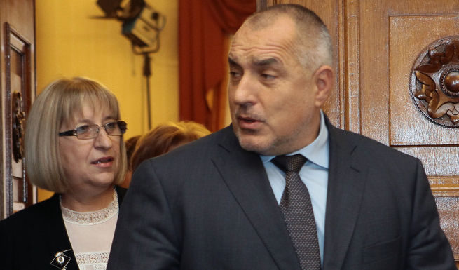Цитат на деня: ГЕРБ е най-голямата жертва на глупостта на Мая Манолова