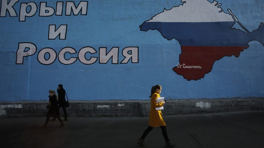 Анексирането на Крим може да струва на Русия спад на икономиката с 1.8%