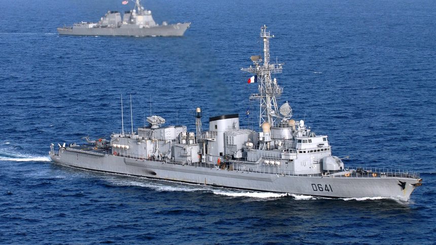 Франция вкара в Черно море и фрегатата Dupleix