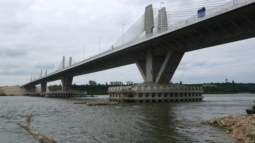 Жителите на Видин искат да минават по моста на Дунав безплатно