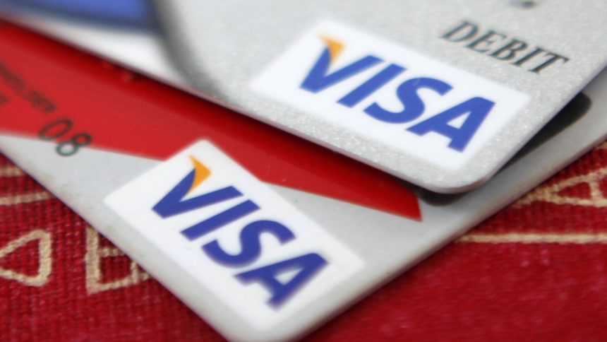 Русия иска $3.8 млрд. депозит от Visa и Mastercard, за да работят в страната