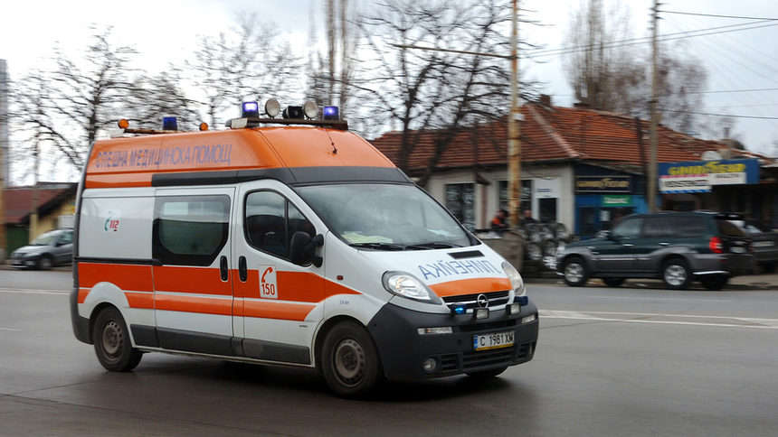 Кола уби дете на пешеходна пътека в Стара Загора (видео)