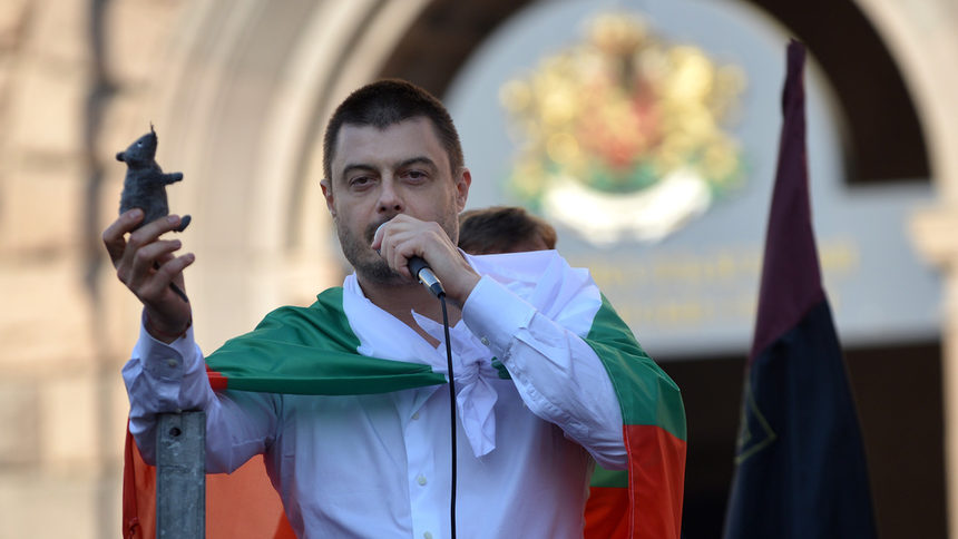 Едно наум: Стана ясно, че нито ДПС, нито КТБ стоят зад "България без цензура"