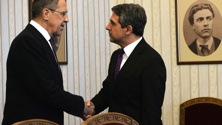 Президентът призова за прагматични отношения между България и Русия