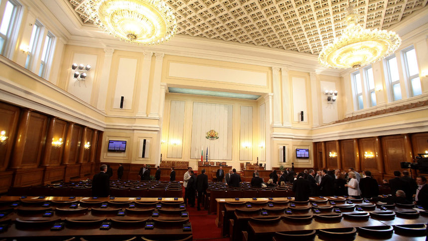 Очаквано ГЕРБ провали заседанието на парламента