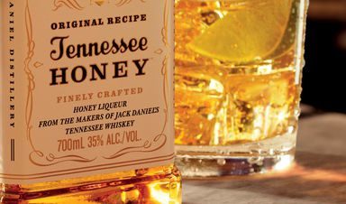 В Екатеринбург забраниха "опасни" Jack Daniel's и Jim Beam