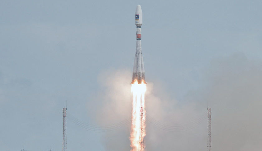 Изстрелването на ракетата "Съюз" с двата европейски сателита