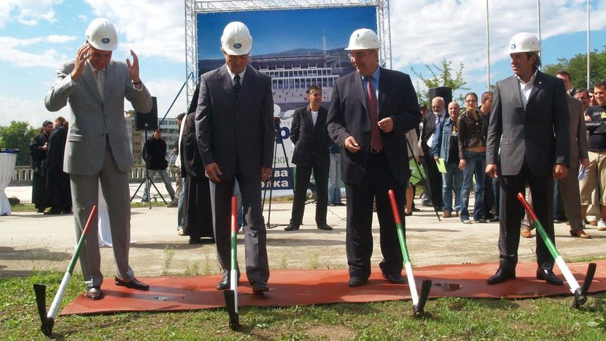 Първата копка на "Спортен комплекс Варна" през 2007. От дясно на ляво: Борислав Гуцанов, Кирил Йорданов, Петър Кандиларов и Марин Митев