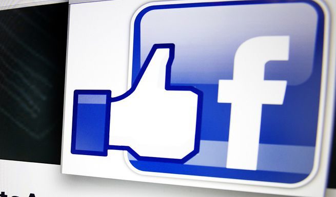 Facebook направи персонализирани колажи с най-интересното от годината за всеки потребител