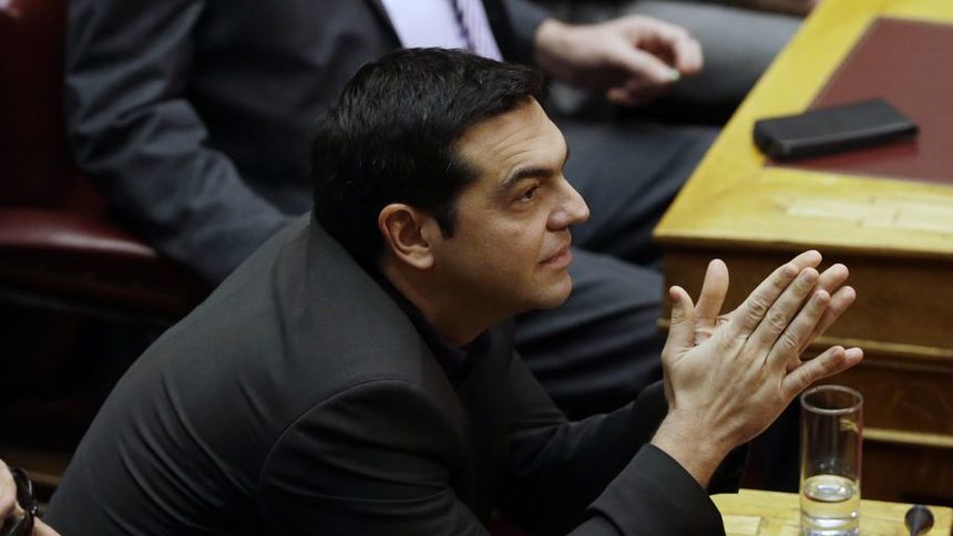 Алексис Ципрас, лидер на гръцката радикална лява партия "СИРИЗА", в парламента по време на гласуването за избор на президент на Гърция.