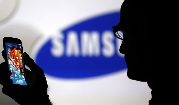 Samsung иска да купи BlackBerry, твърди "Ройтерс"