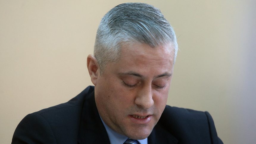 Божидар Лукарски заяви, че не знае защо във Варна наричат Янко Станев "синият Пеевски"