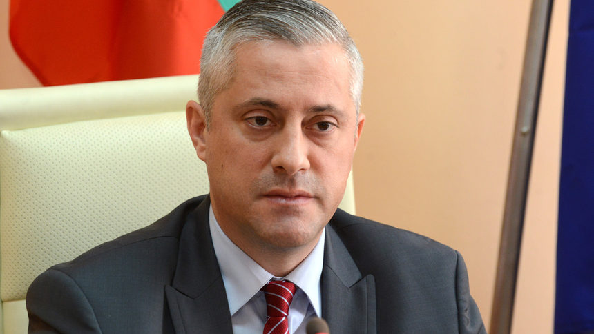 Божидар Лукарски